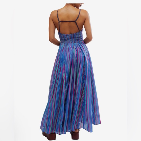 SOLD-on Depop FREE PEOPLE DREAM WEAVER MAXI DRESS Aqua Combo NWT Size Medium - Picture 4 of 12